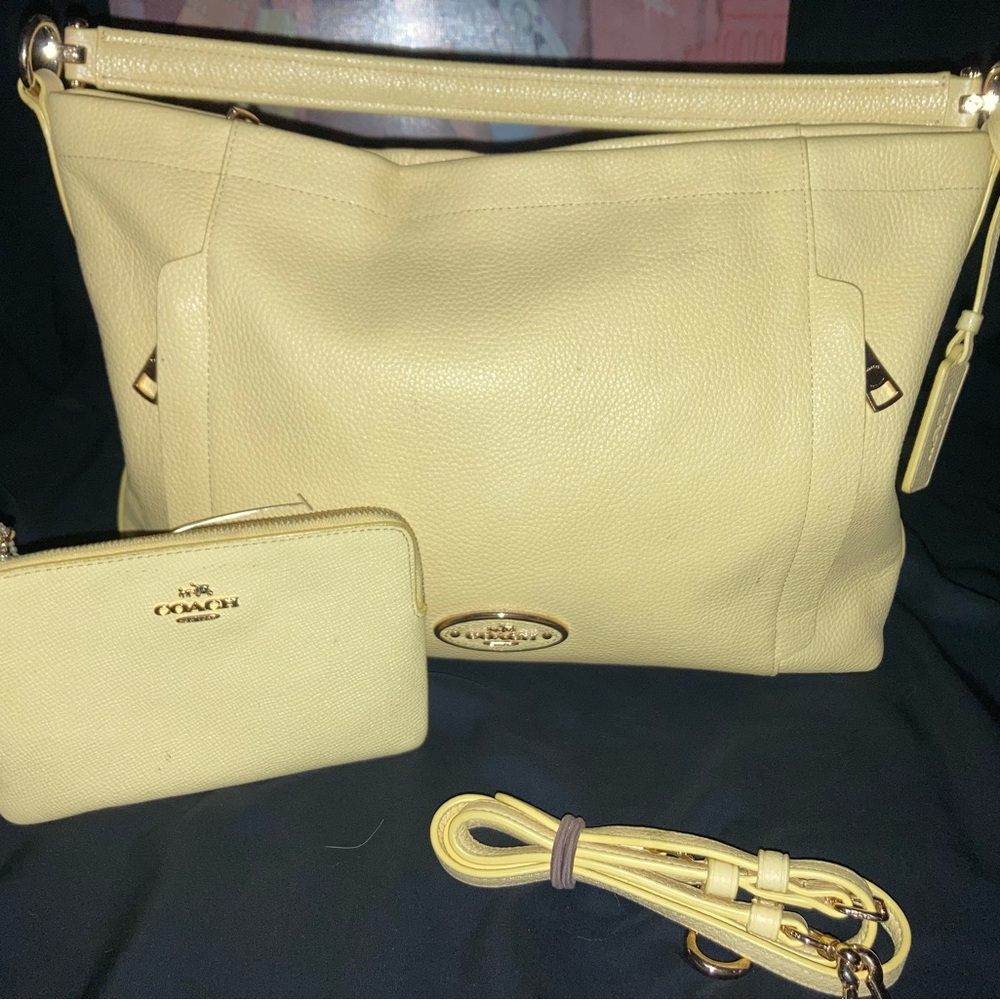 Coach Scout Hobo~Yellow Pebbled Leather Shoulder Bag with Matching Wristlet